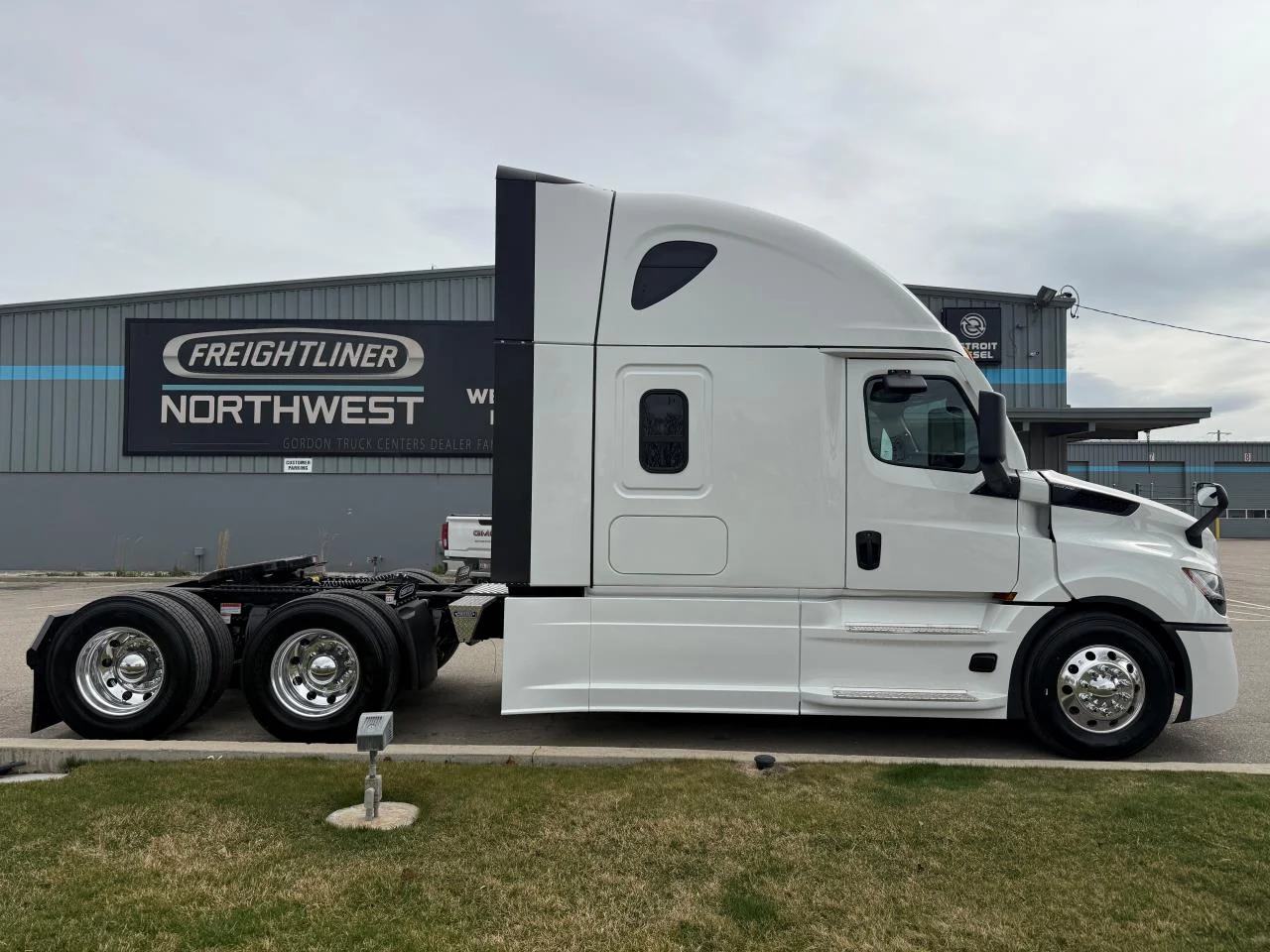 2027 Freightliner in Nampa, ID — photo 5