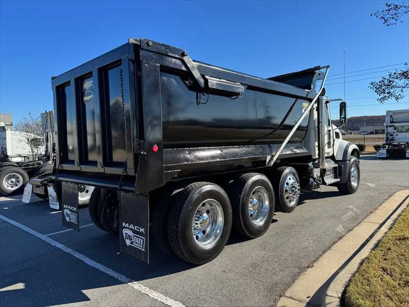 2023 Mack Granite - image 5