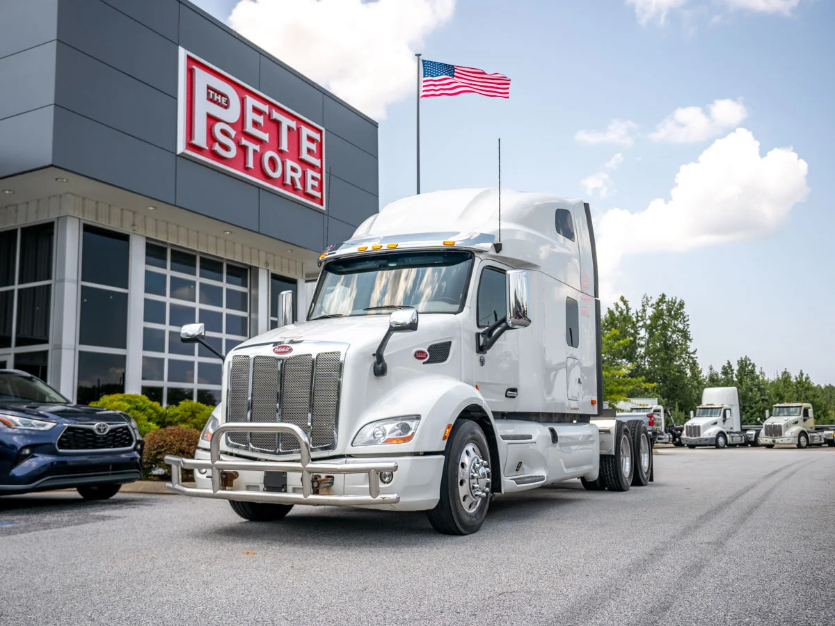 2022 Peterbilt 579 in Duncan, SC — photo 2