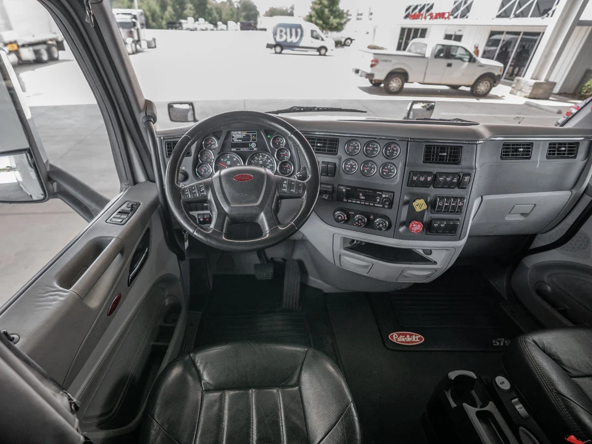 2022 Peterbilt 579 in Duncan, SC — photo 20