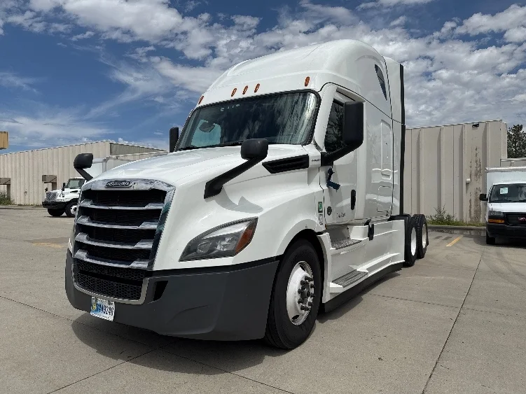 2024 Freightliner Cascadia in Salt Lake City, UT — photo 3