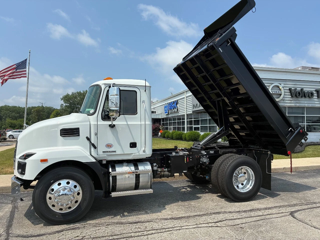 2026 Mack in Summit, IL — photo 7