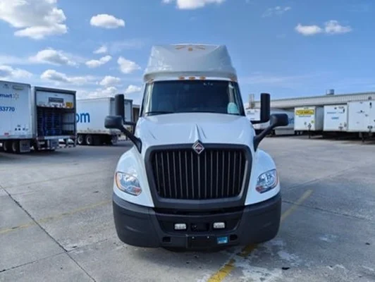 2021 International LT in Little Rock, AR — photo 4