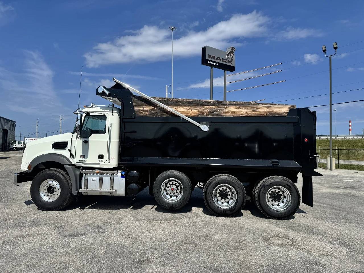2027 Mack in Indianapolis, IN — photo 10