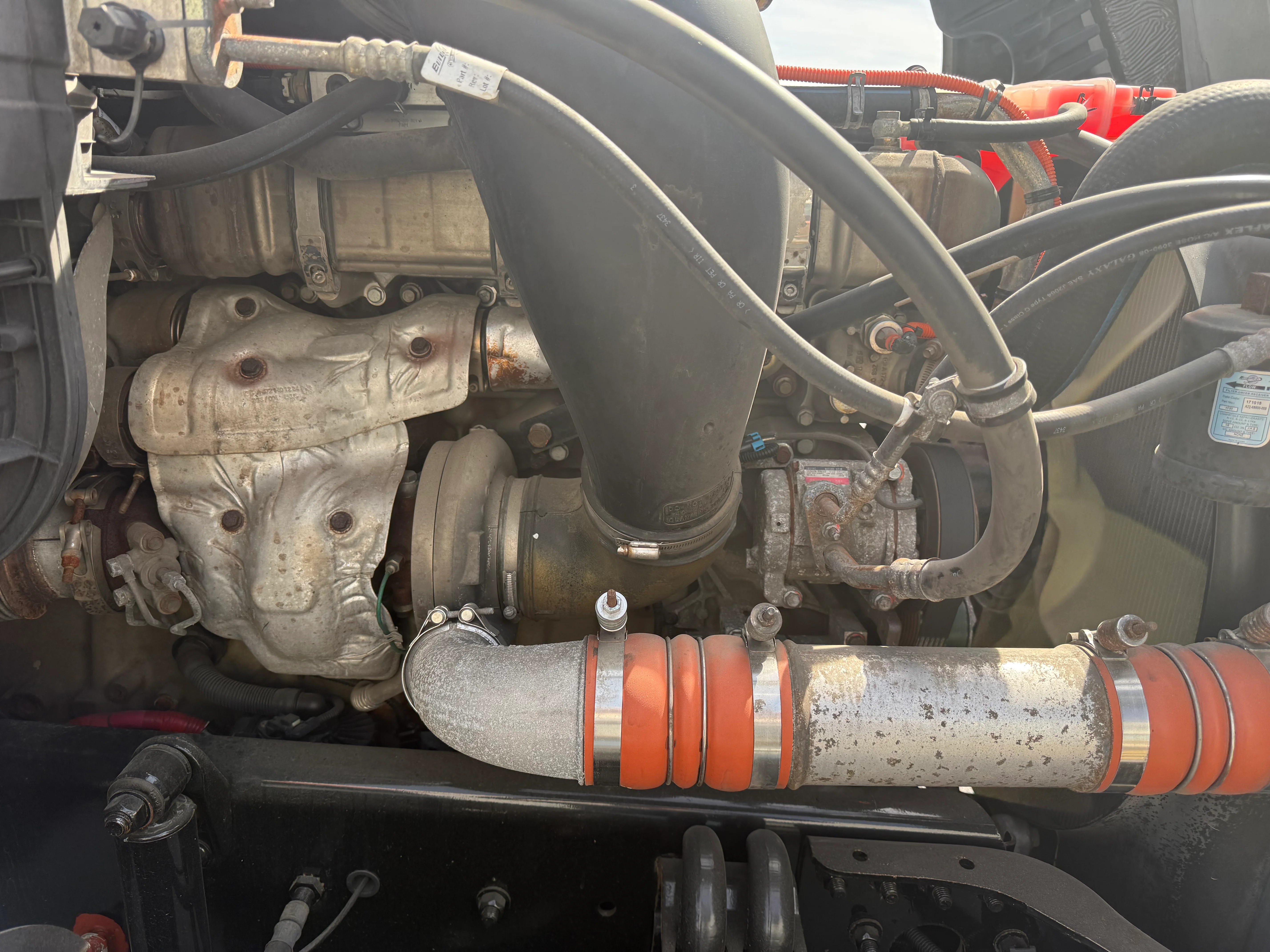 2019 Freightliner Cascadia - image 10