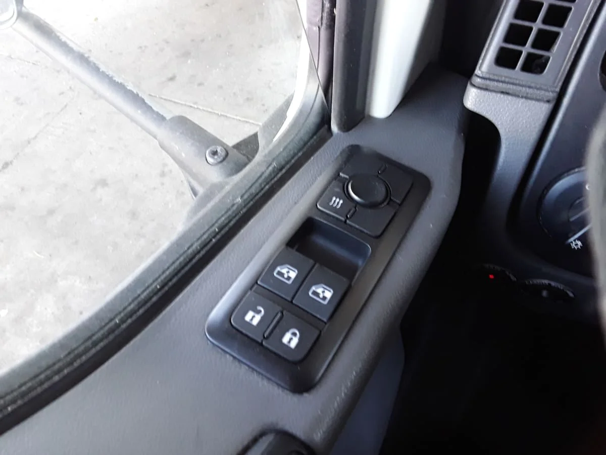 2020 International MV in Hilliard, OH — photo 12