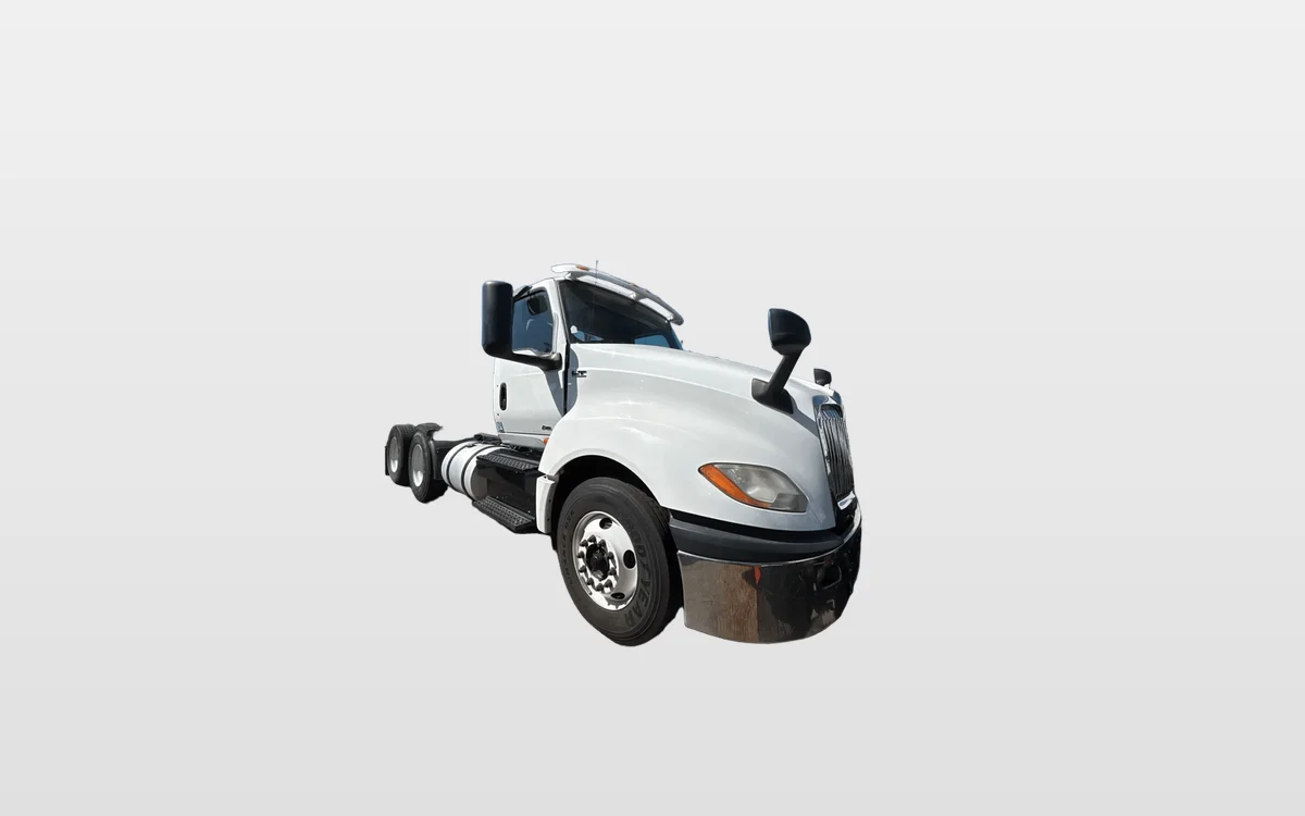 2018 International - image 1