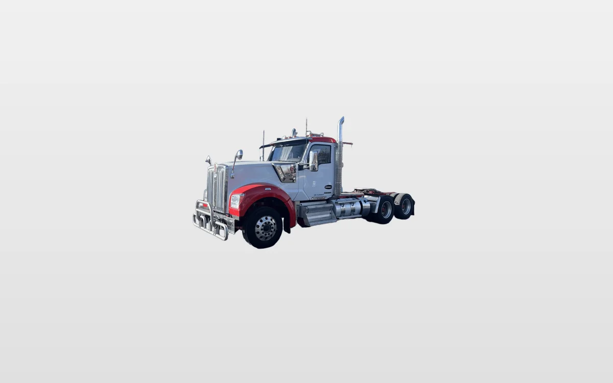 2023 Kenworth W990 - image 1