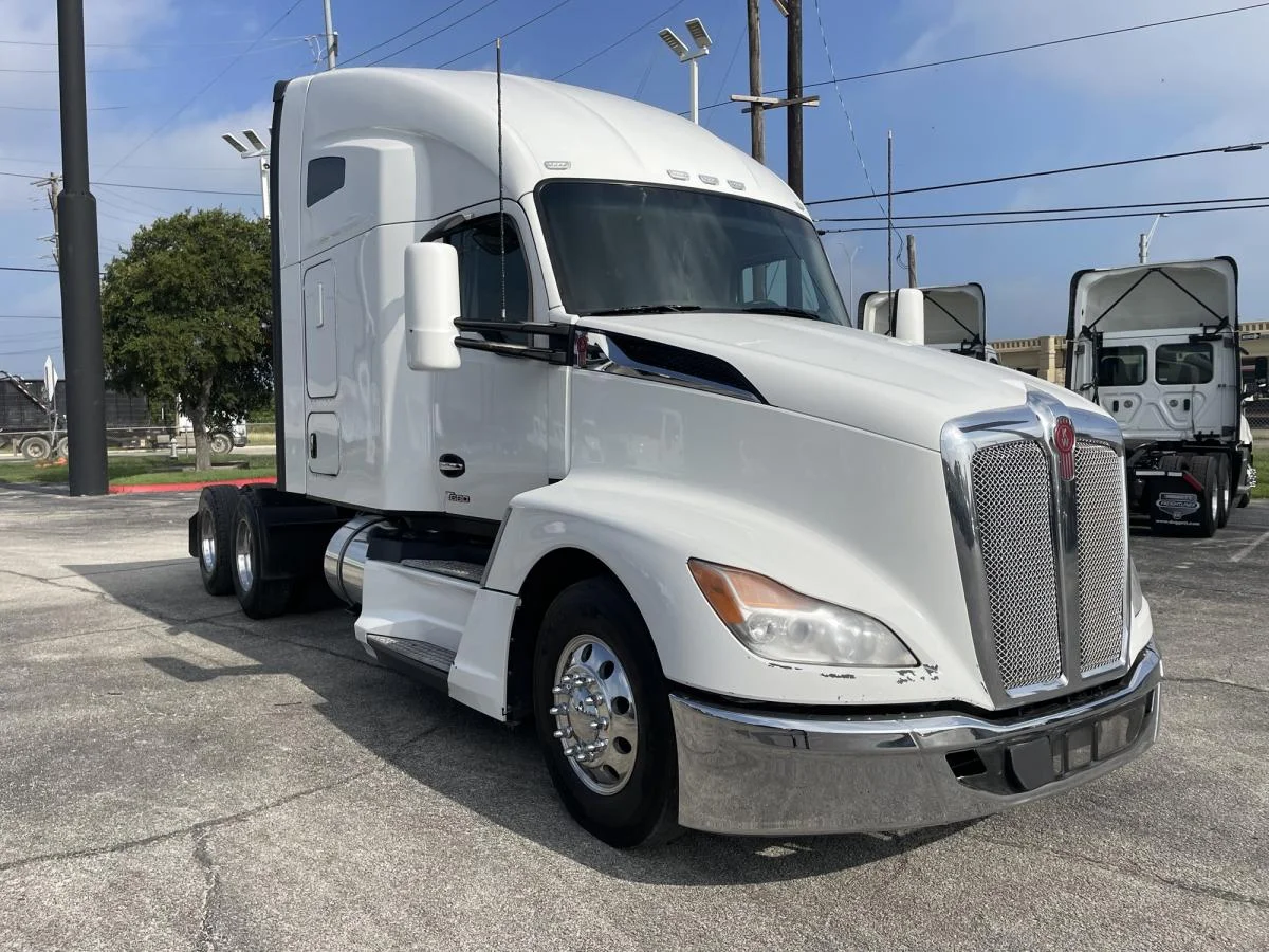 2023 Kenworth T680 in San Antonio, TX