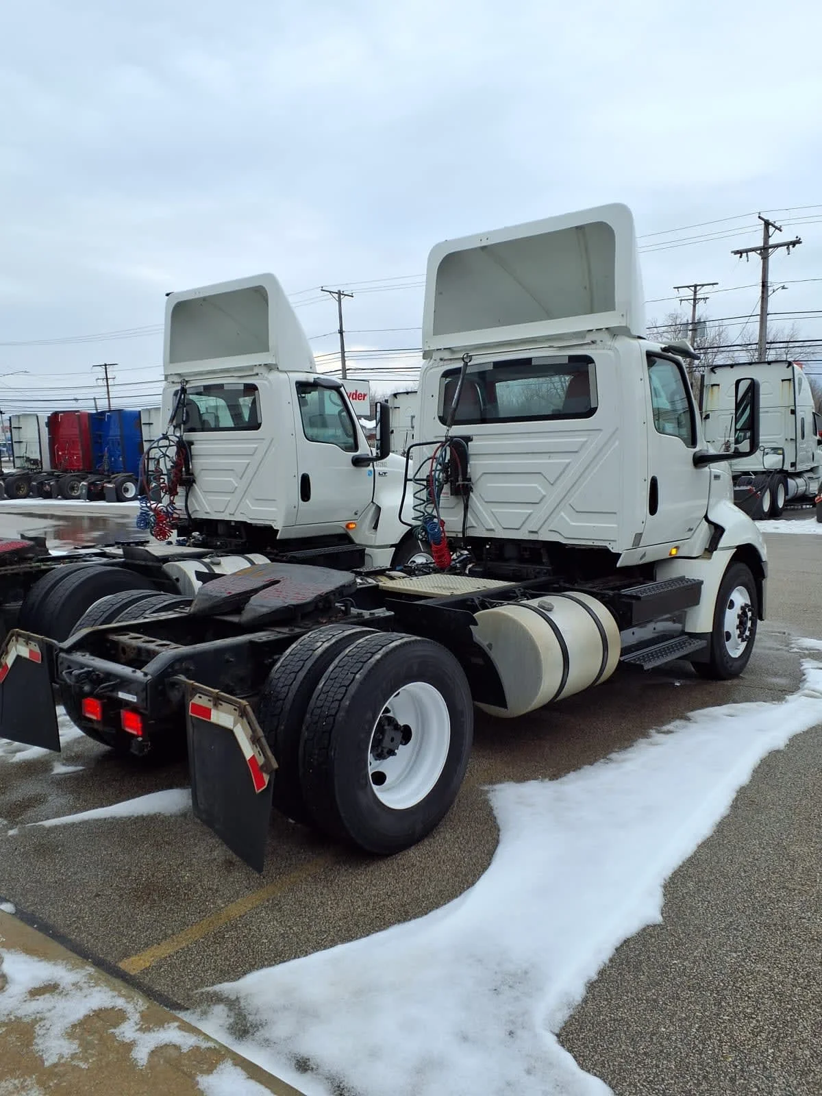 2019 International RH - image 4