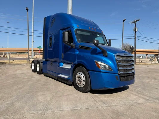 2022 Freightliner Cascadia in Fort Worth, TX