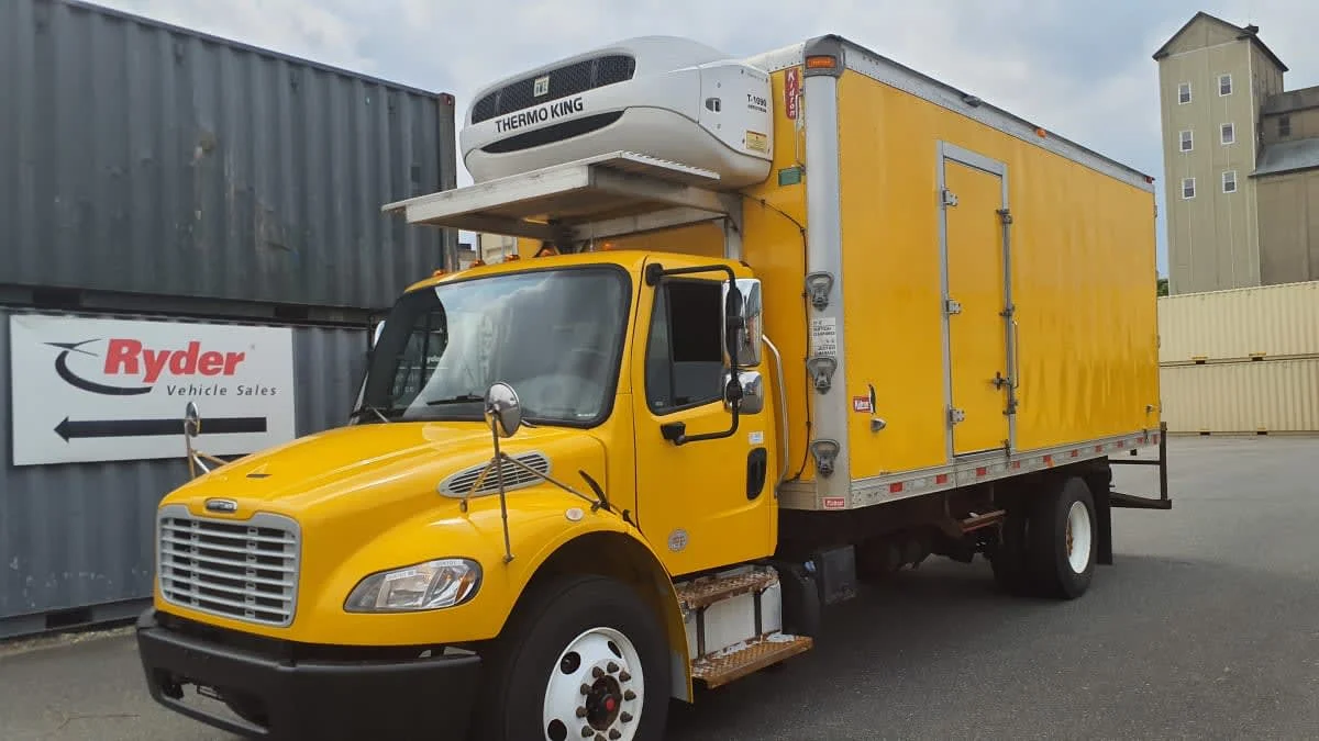2021 Freightliner M2 106