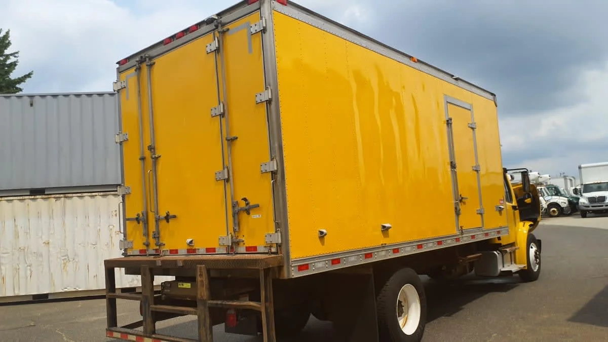 2021 Freightliner M2 106 in Springfield, MA — photo 4