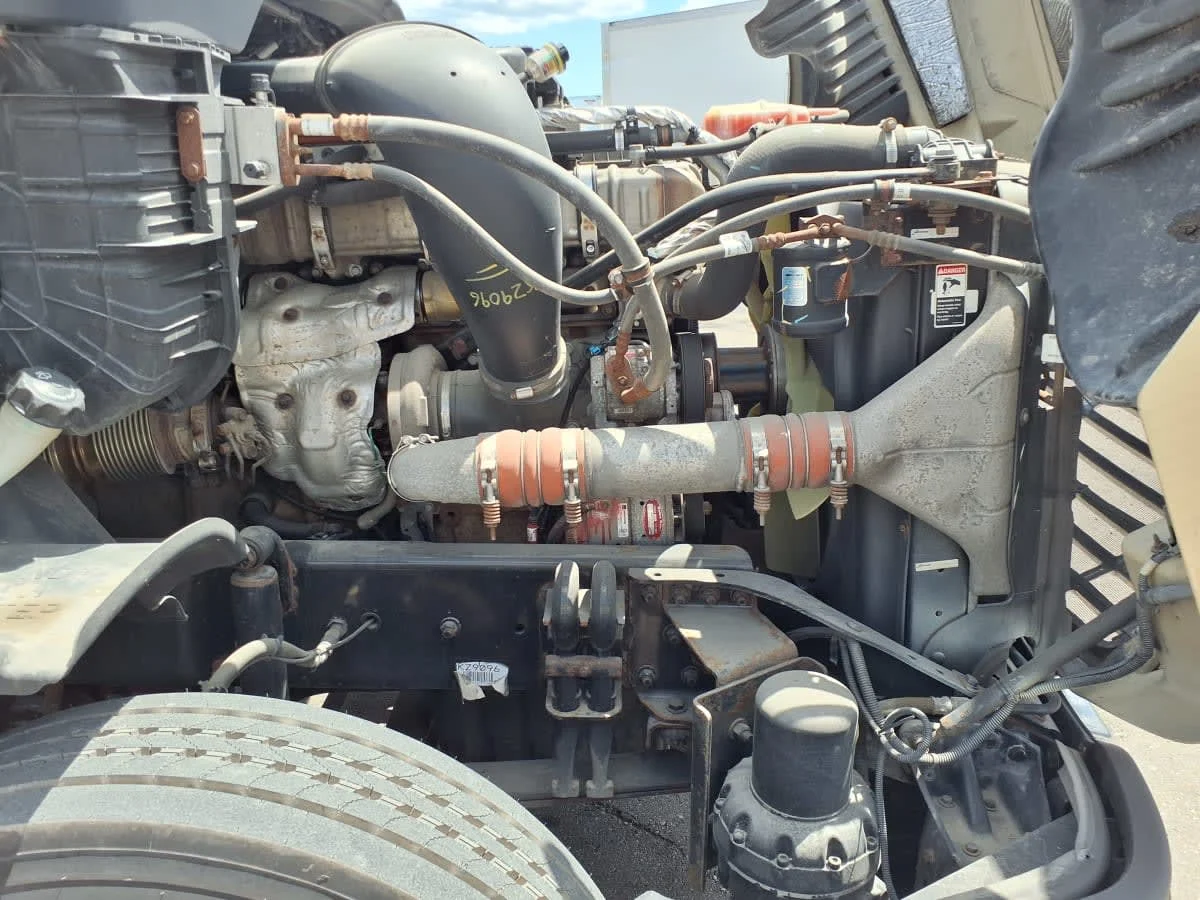 2019 Freightliner Cascadia in Taylor, MI — photo 13