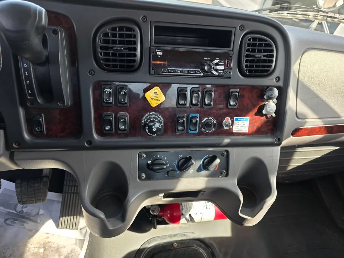 2021 Freightliner M2 106 in Bensalem, PA — photo 9