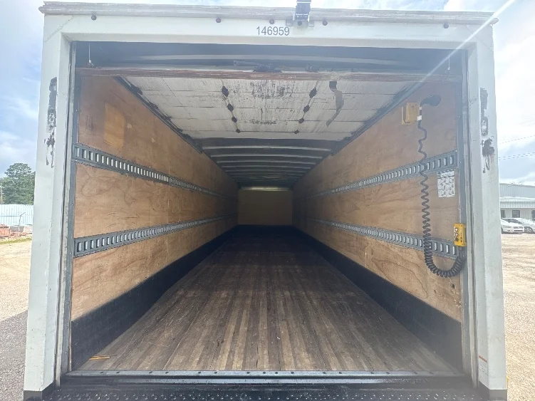 2021 Freightliner eM2 in Hammond, LA — photo 8
