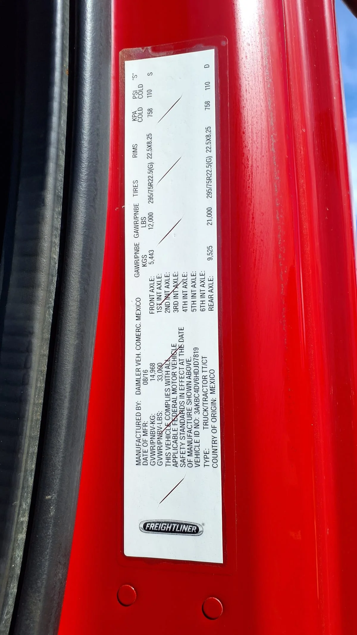 2017 Freightliner M2 112 - image 10