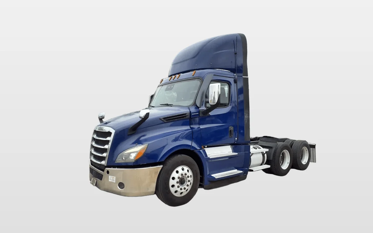 2020 Freightliner Cascadia - image 1