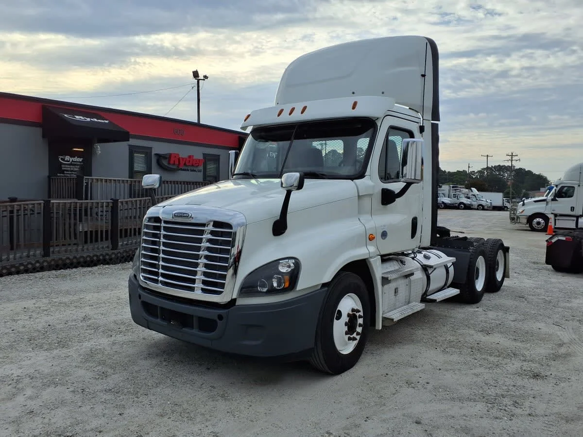 2020 Freightliner Cascadia