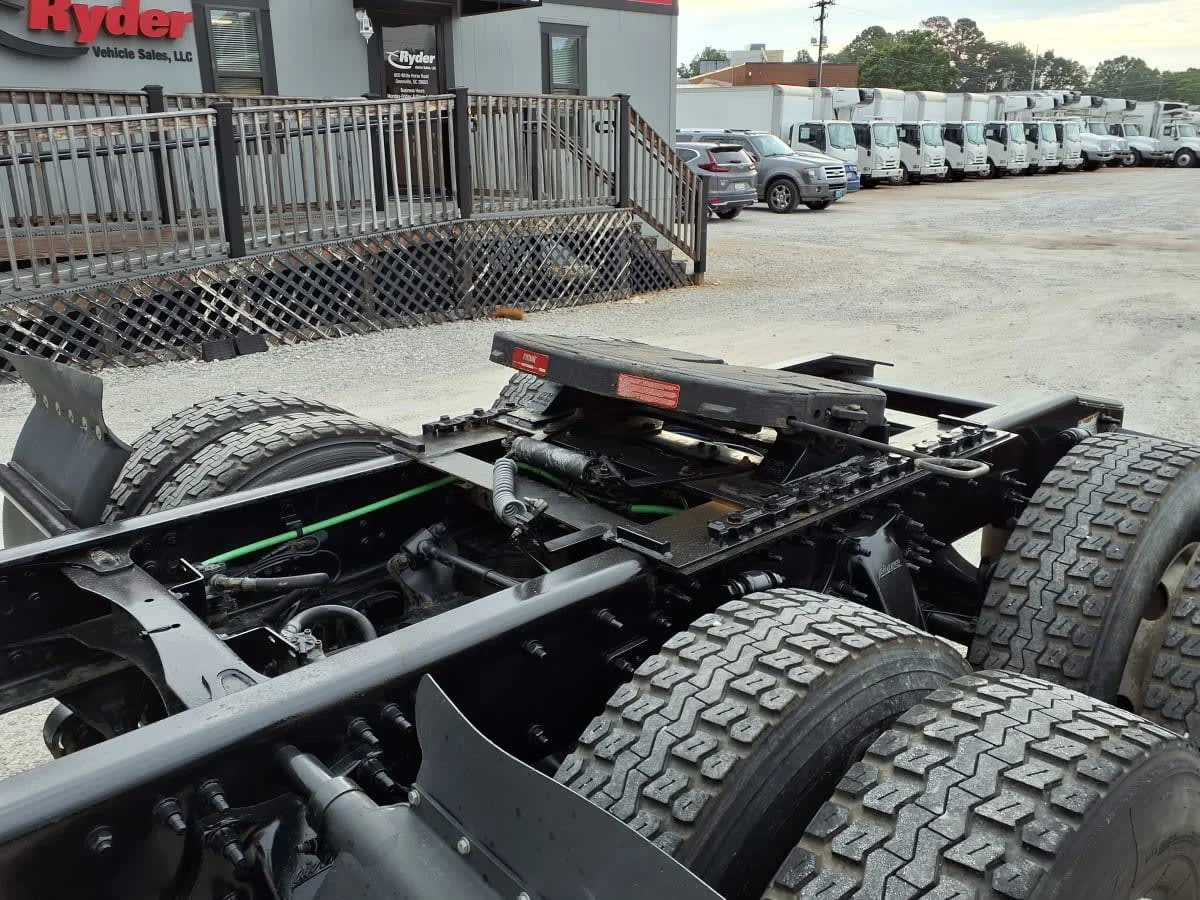 2020 Freightliner Cascadia in Greenville, SC — photo 15