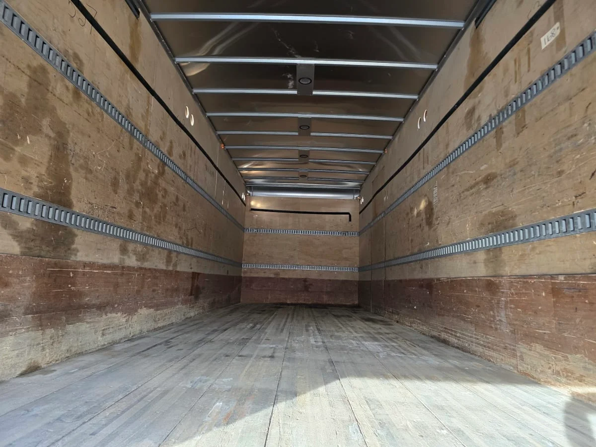 2019 Freightliner M2 106 - image 8