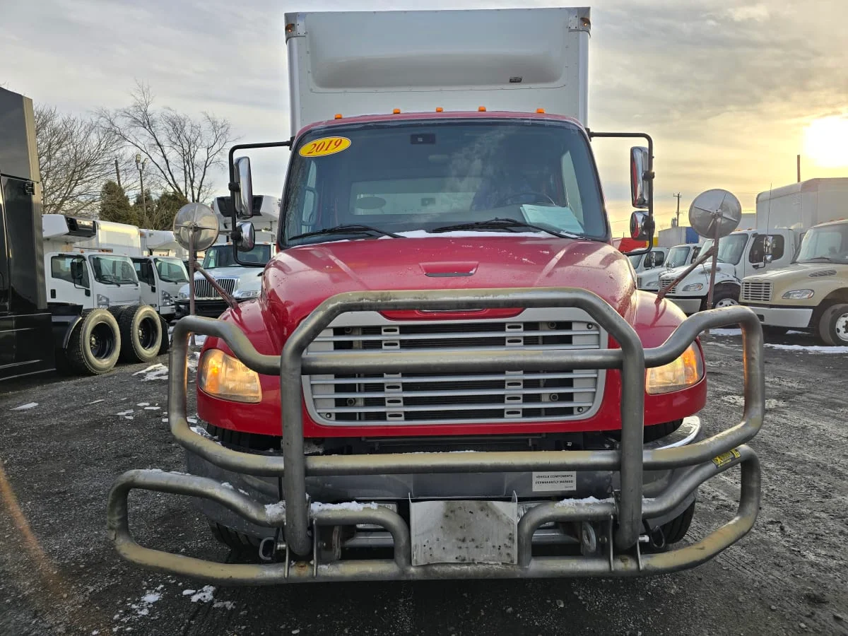 2019 Freightliner M2 106 - image 2