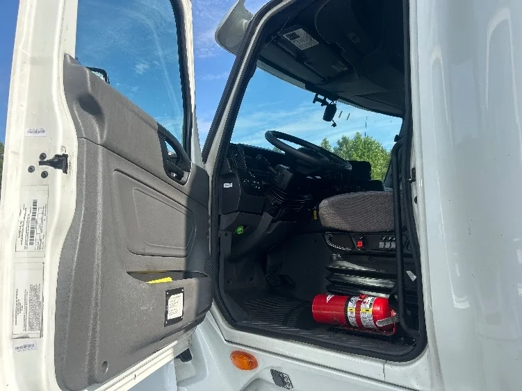 2020 International LT in Greensboro, NC — photo 9