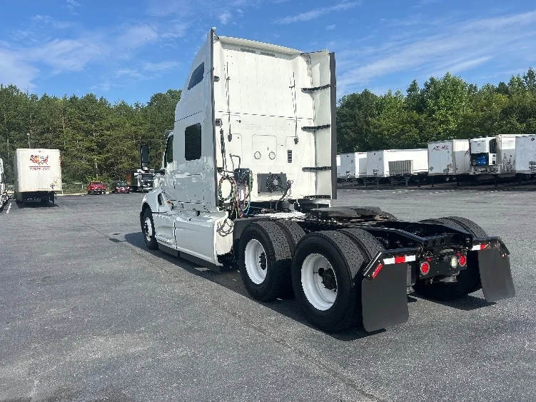 2020 International LT in Greensboro, NC — photo 5