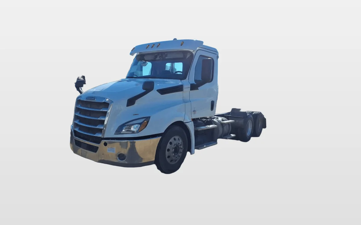 2019 Freightliner Cascadia - image 1