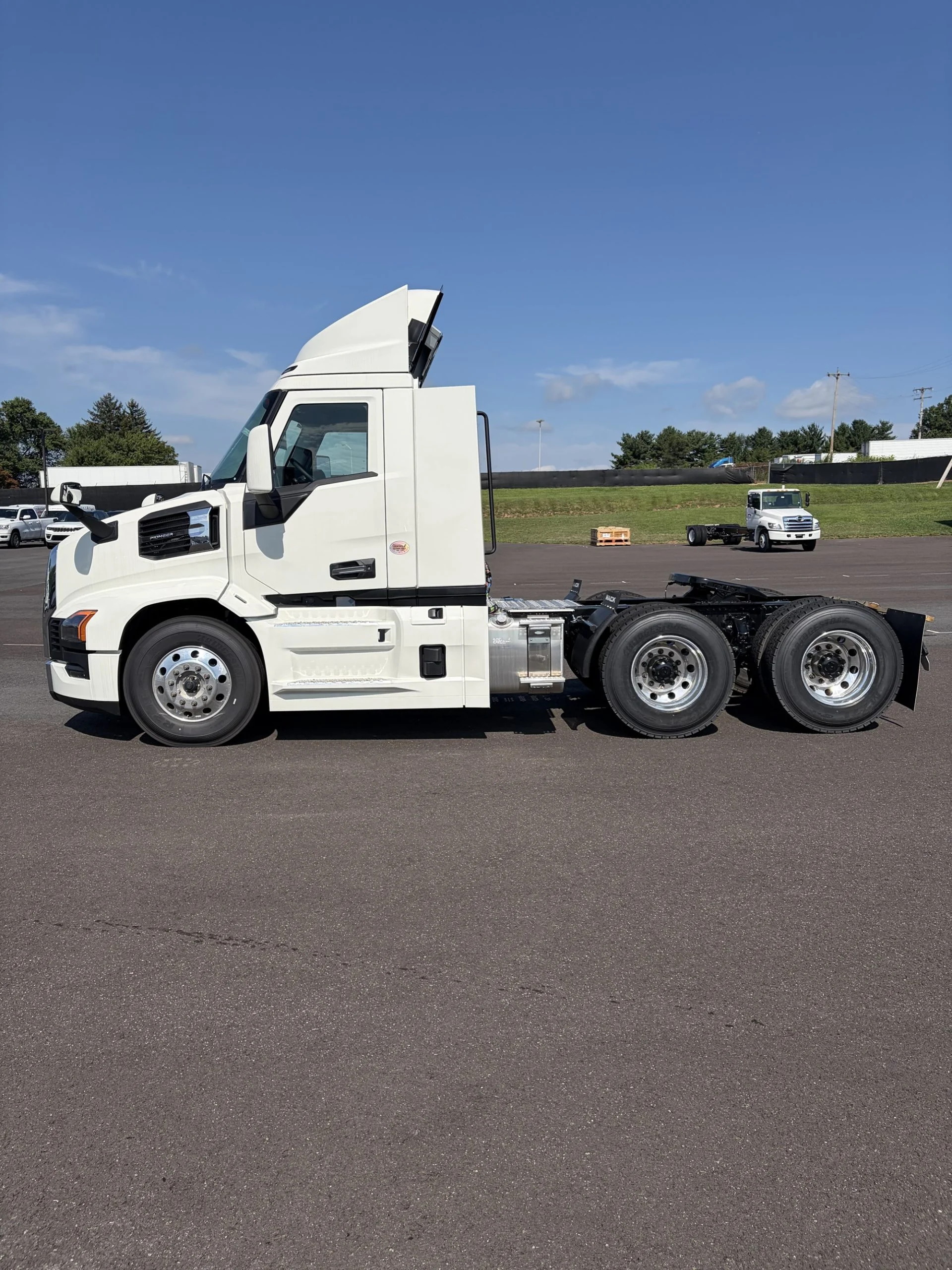 2026 Mack Pioneer in Souderton, PA — photo 4