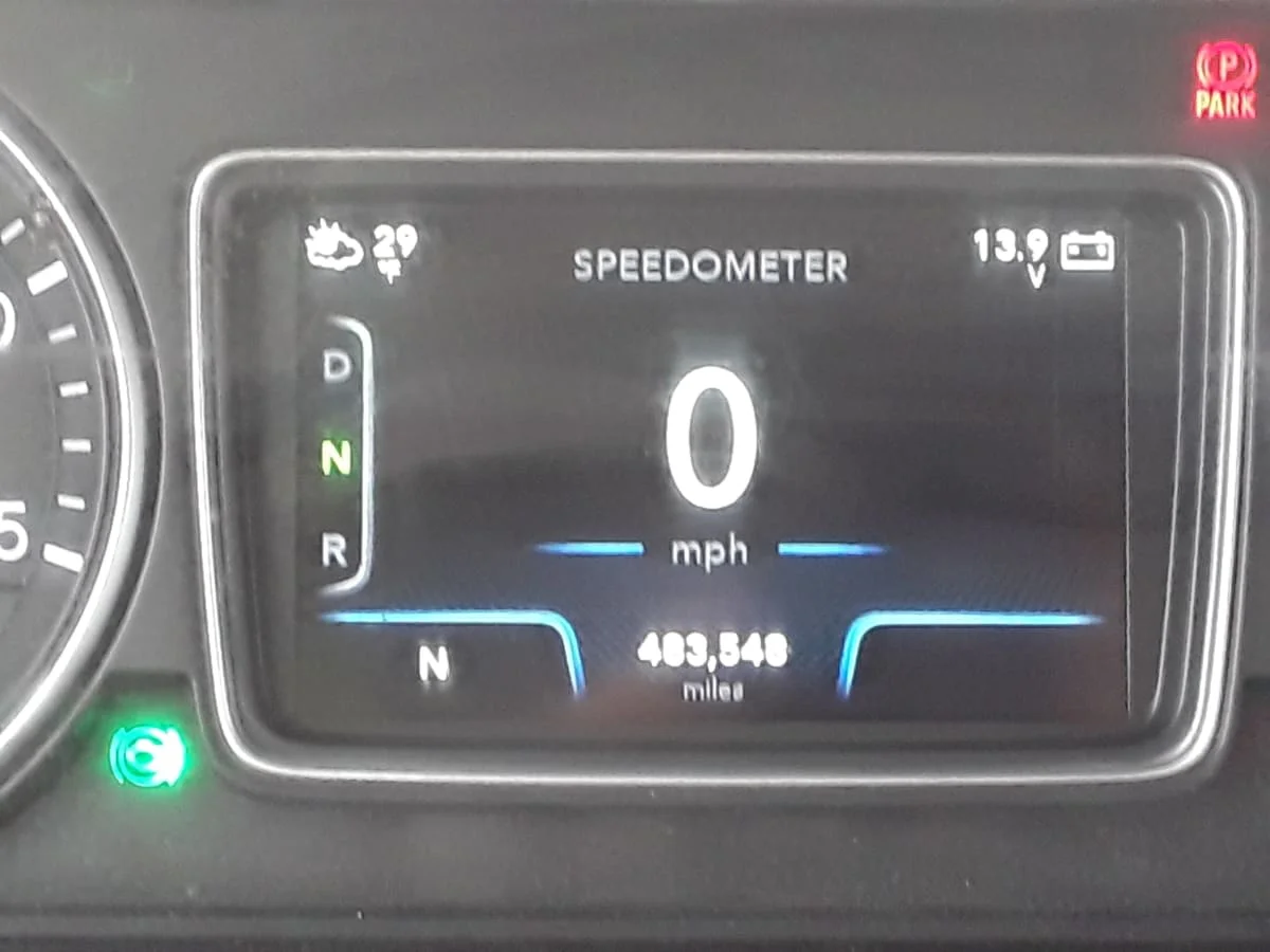 2019 International LT in Salisbury, MA — photo 10