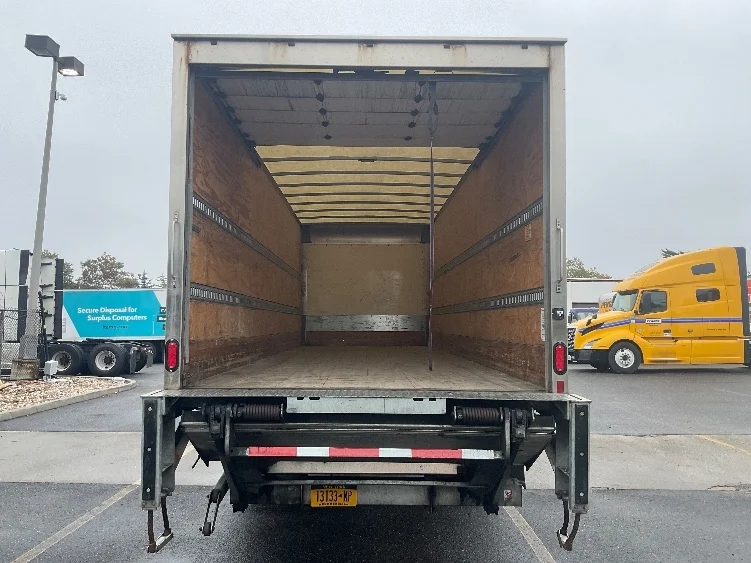 2021 Freightliner M2 106 - image 8