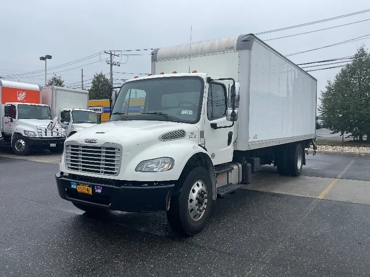 2021 Freightliner M2 106 - image 3