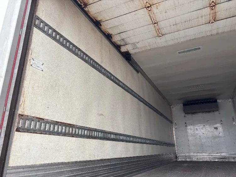 2019 Freightliner M2 106 - image 10