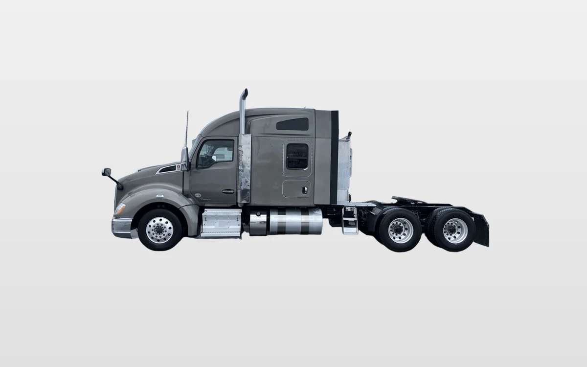 2022 Kenworth T680 - image 1