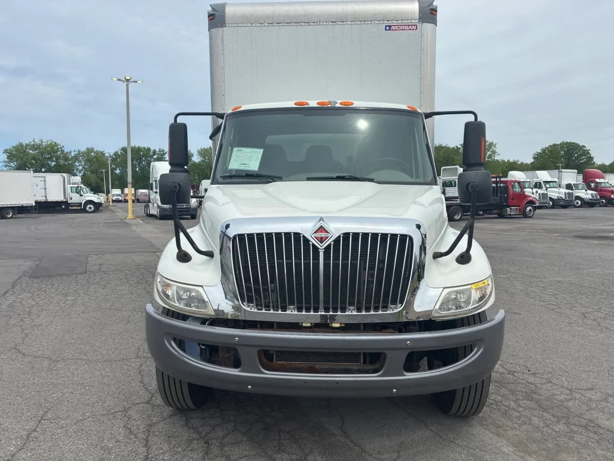 2018 International 4300 in Syracuse, NY — photo 2