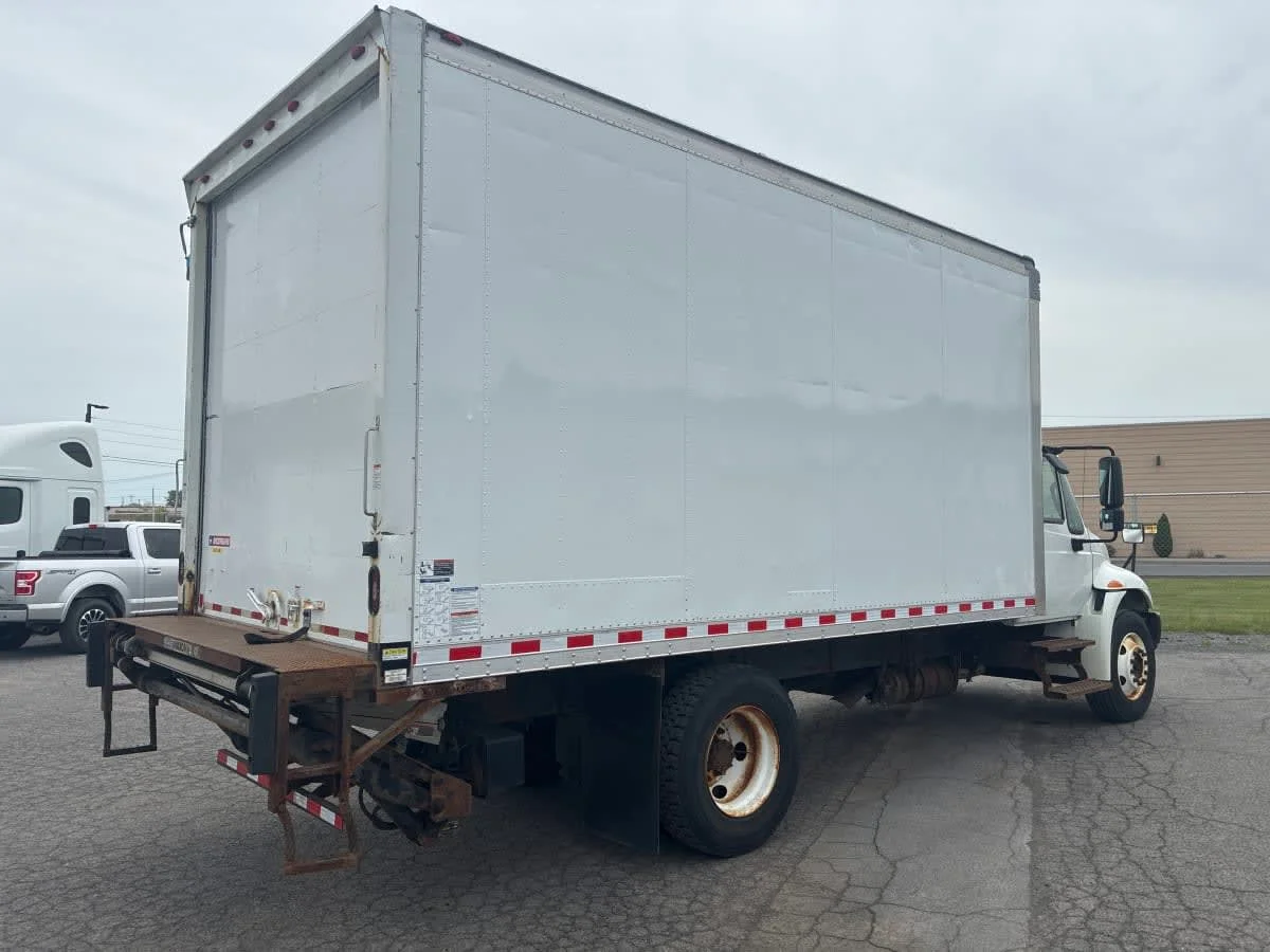 2018 International 4300 in Syracuse, NY — photo 4