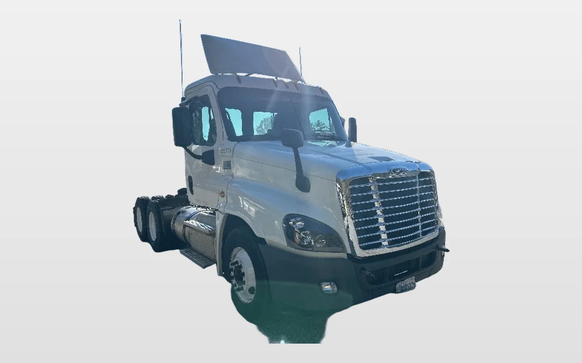 2018 Freightliner - image 1