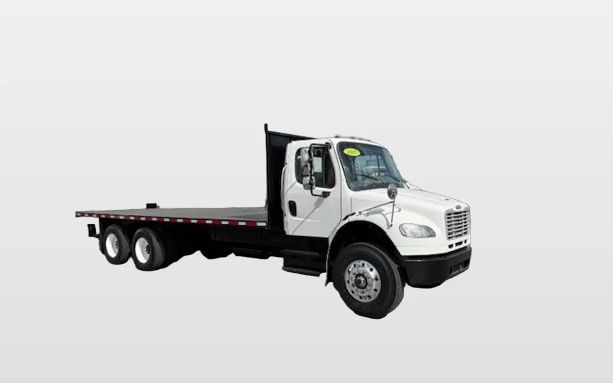 2017 Freightliner M2 106 - image 1