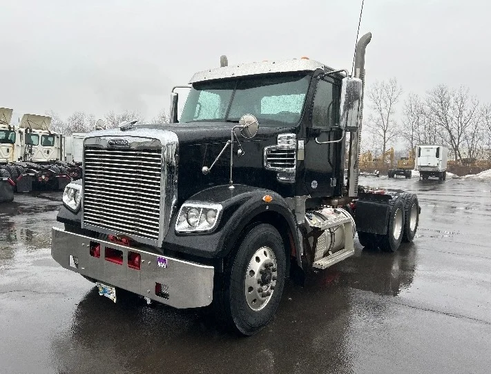 2022 Freightliner 122SD in Milwaukee, WI