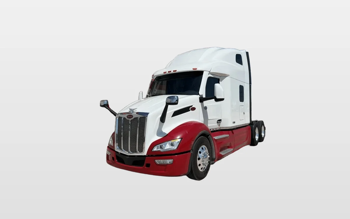 2022 PETERBILT 579 - image 1