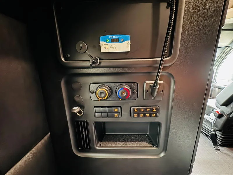 2026 Freightliner Cascadia - image 14