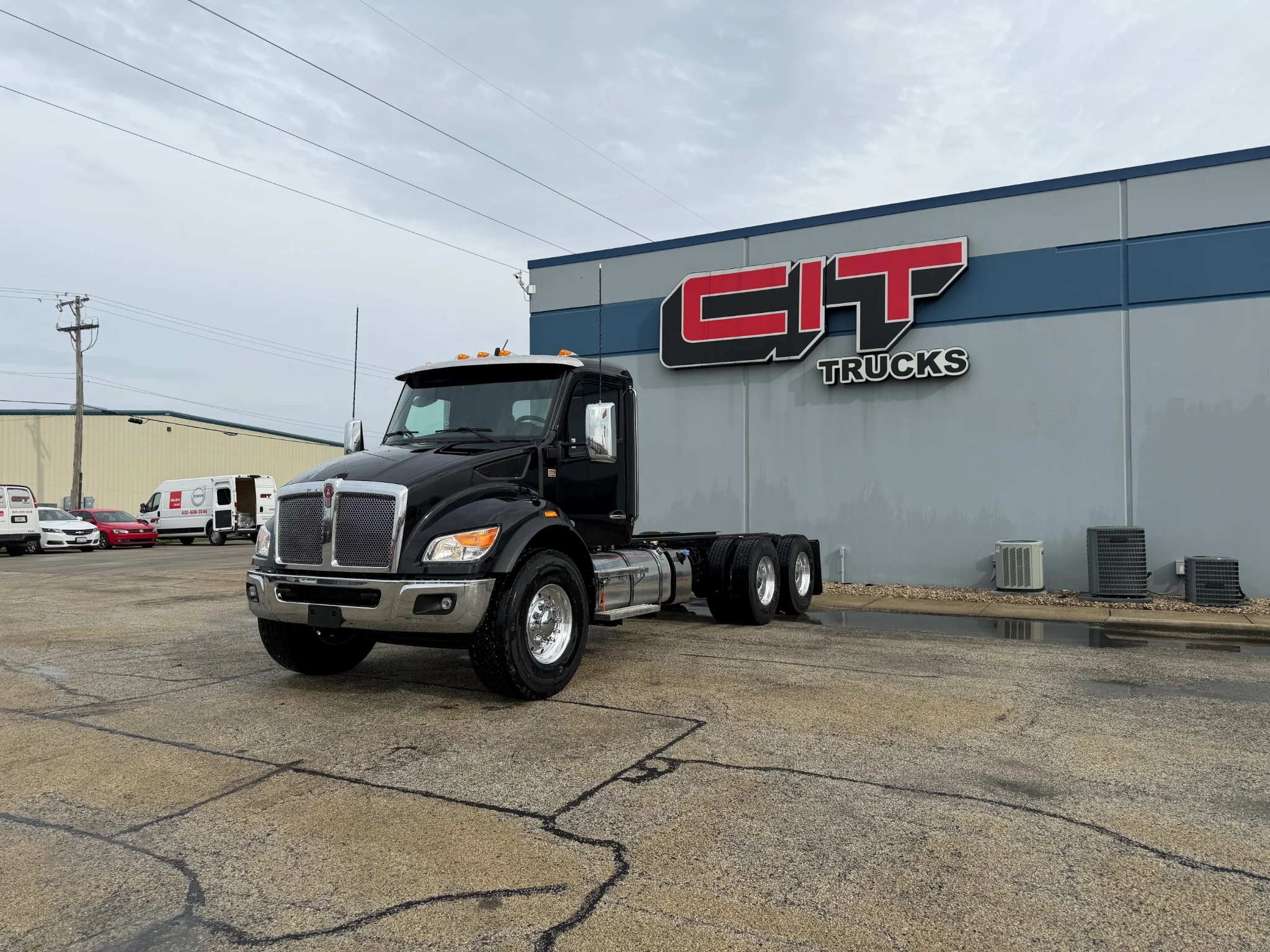 2027 Kenworth T480 in Springfield, IL
