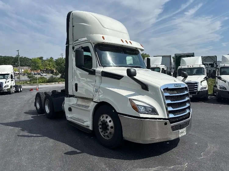 2019 Freightliner Cascadia in Jessup, MD