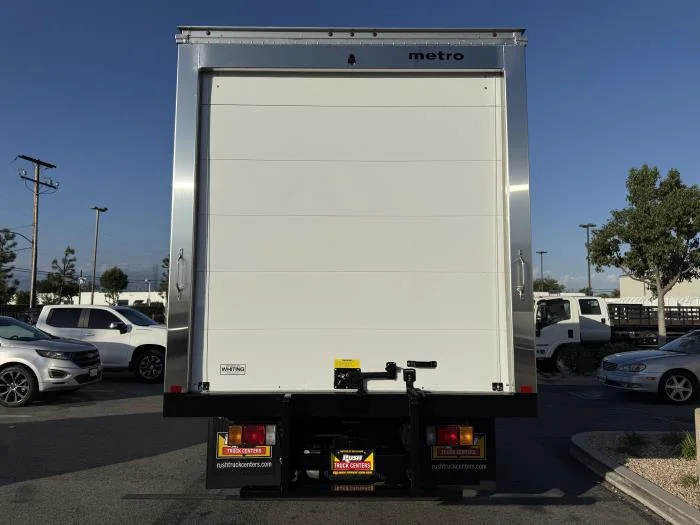 2025 Isuzu NRR - image 5