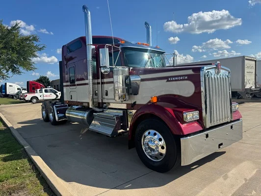 2027 Kenworth W900 in Dallas, TX