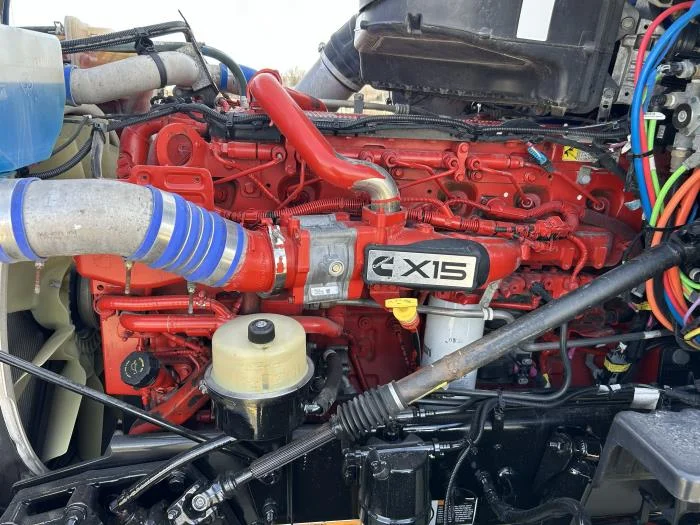 2022 Peterbilt 579 - image 15