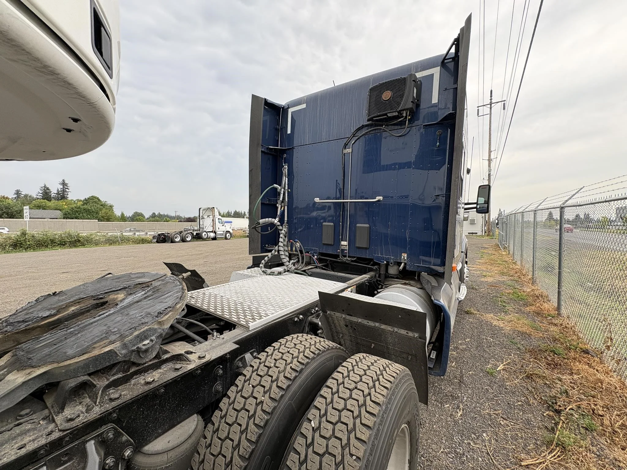 2022 Kenworth T680 in Ridgefield, WA — photo 3