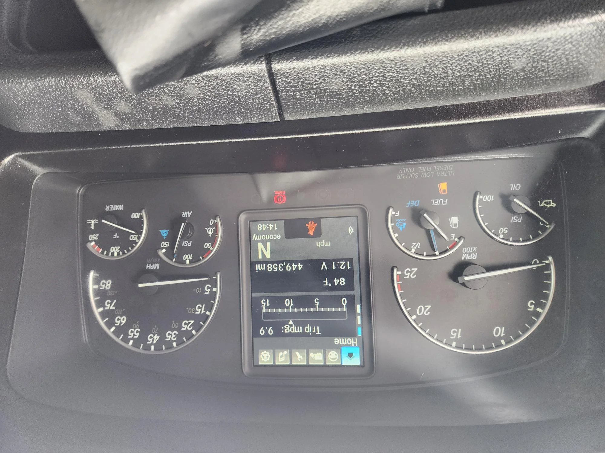 2023 Freightliner Cascadia in Fresno, CA — photo 16