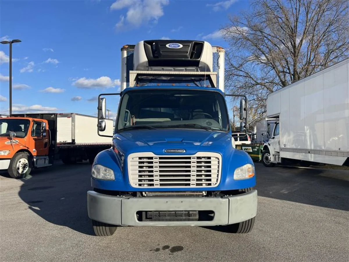2018 Freightliner M2 106 in Beltsville, MD — photo 2